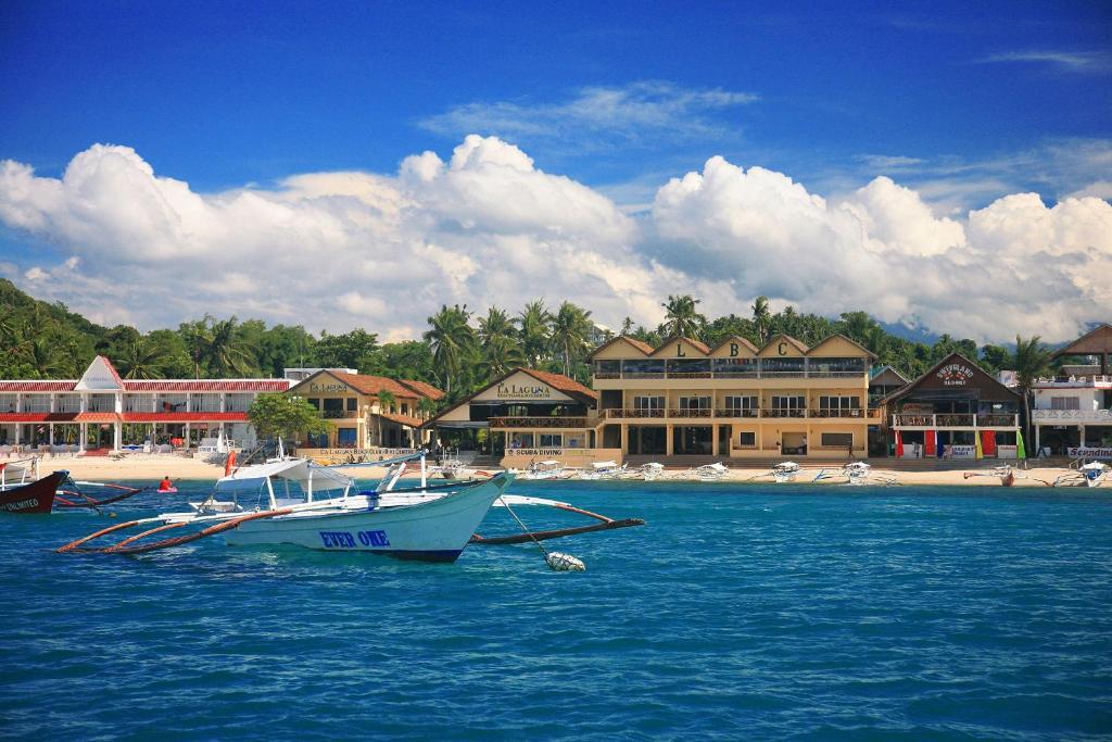 Lalaguna Beach Club And Dive Centre Puerto Galera Ngoại thất bức ảnh